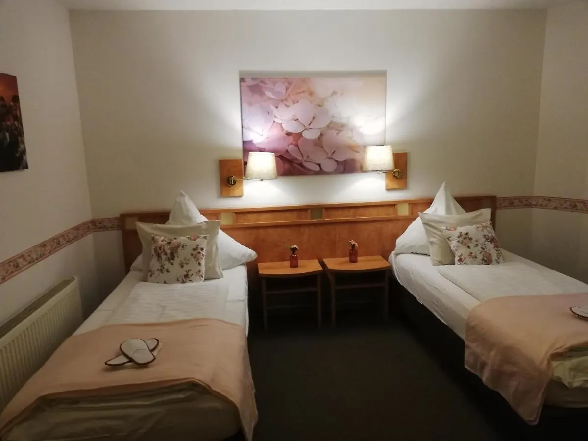 Moosburger Hof Hotel 0*, Moosburg an der Isar